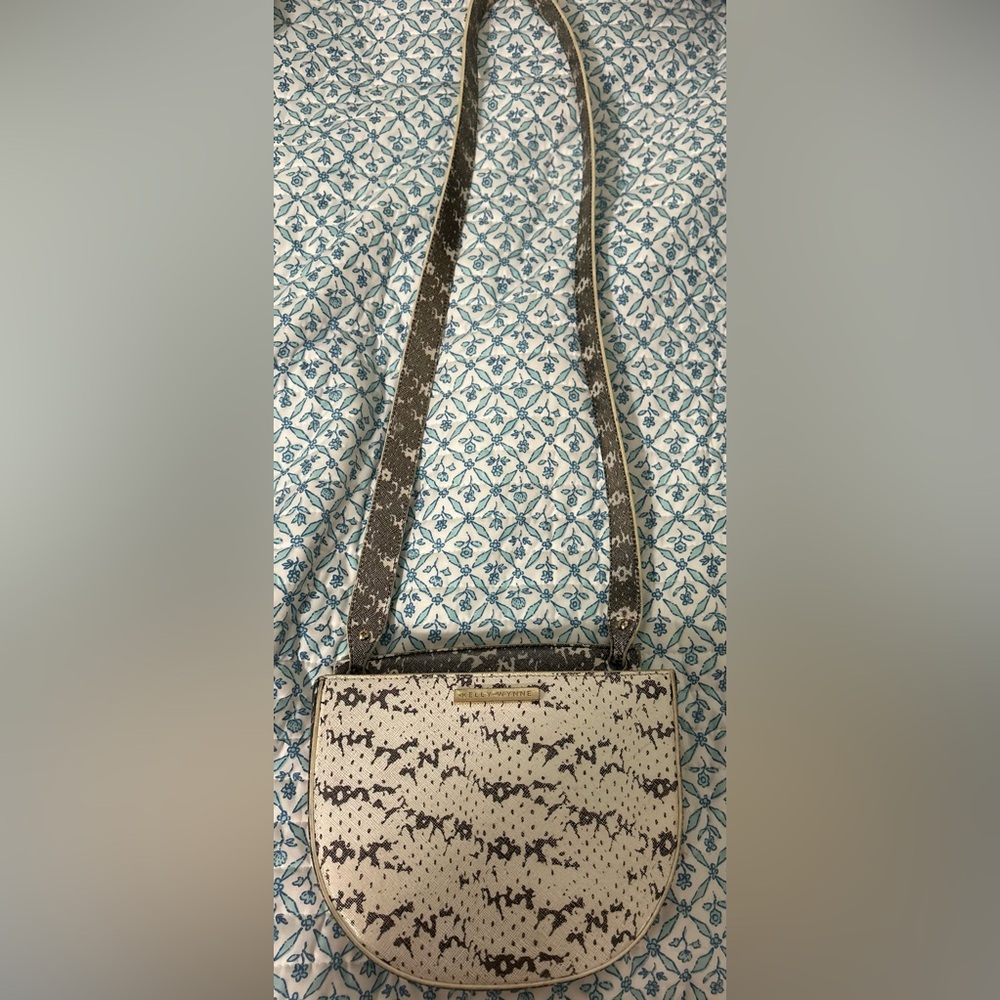 Chic Gray and White Crossbody Bag